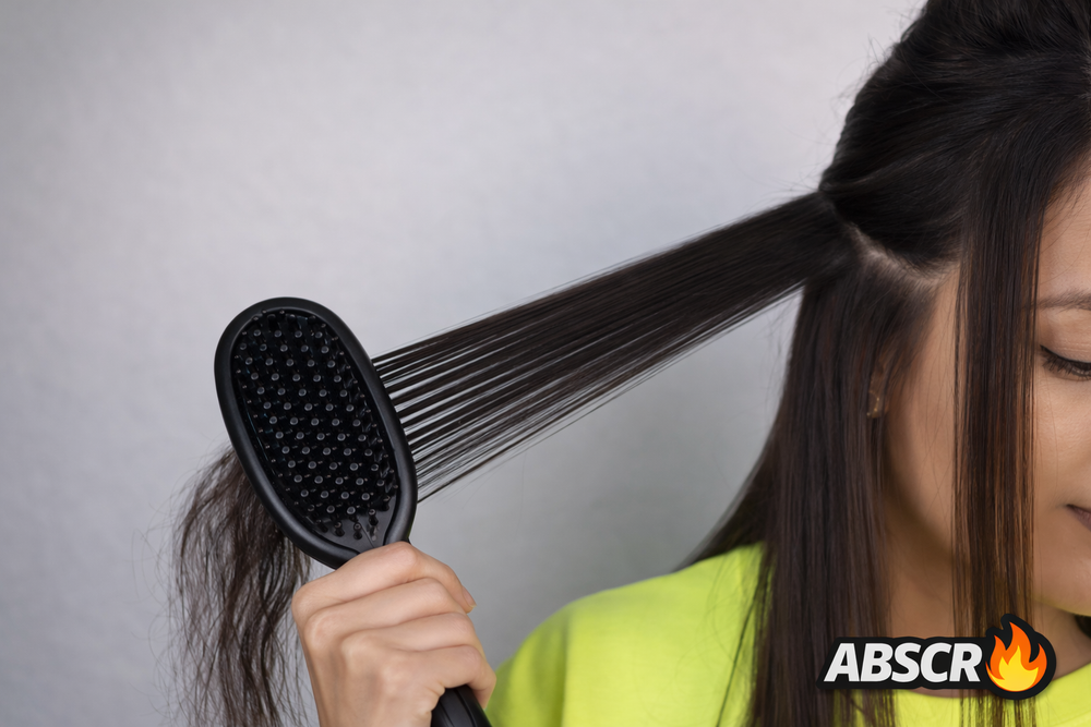 Perie Electrică de Îndreptat Părul – Îndreptare Rapidă, Temperatură Reglabilă până la 230°C, Efect Anti-Frizz, Styling Profesional Acasă BoomSale