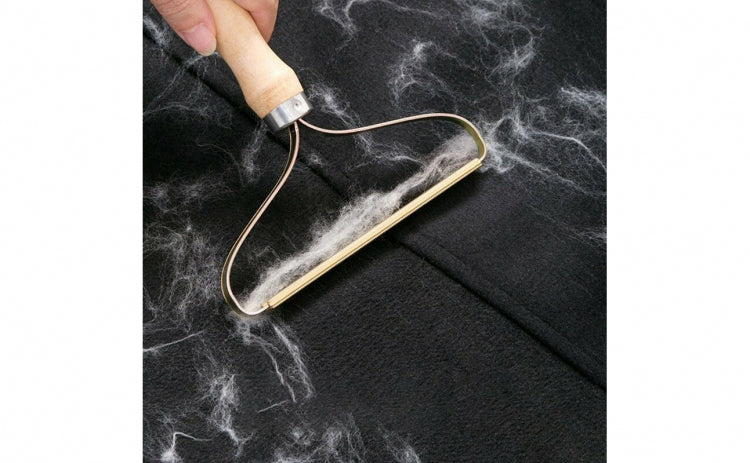 Dispozitiv pentru curatat scame si par de animale PromotiiZilnice