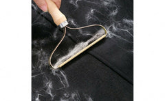 Dispozitiv pentru curatat scame si par de animale PromotiiZilnice