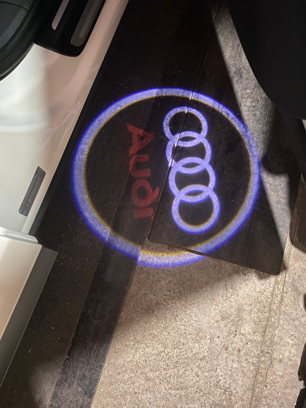 Proiectoare LED Logo Audi pentru portiere - PromotiiZilnice